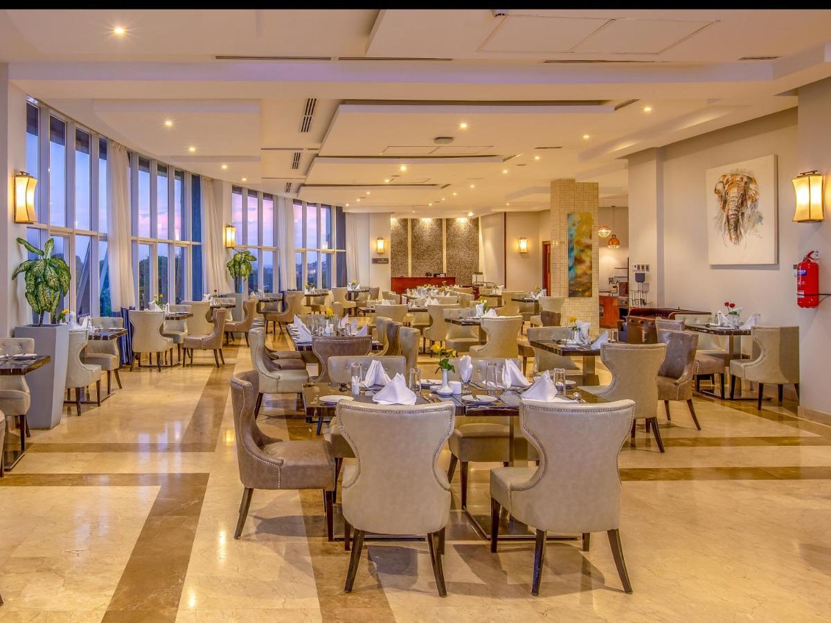Hotel Golden Tulip Canaan