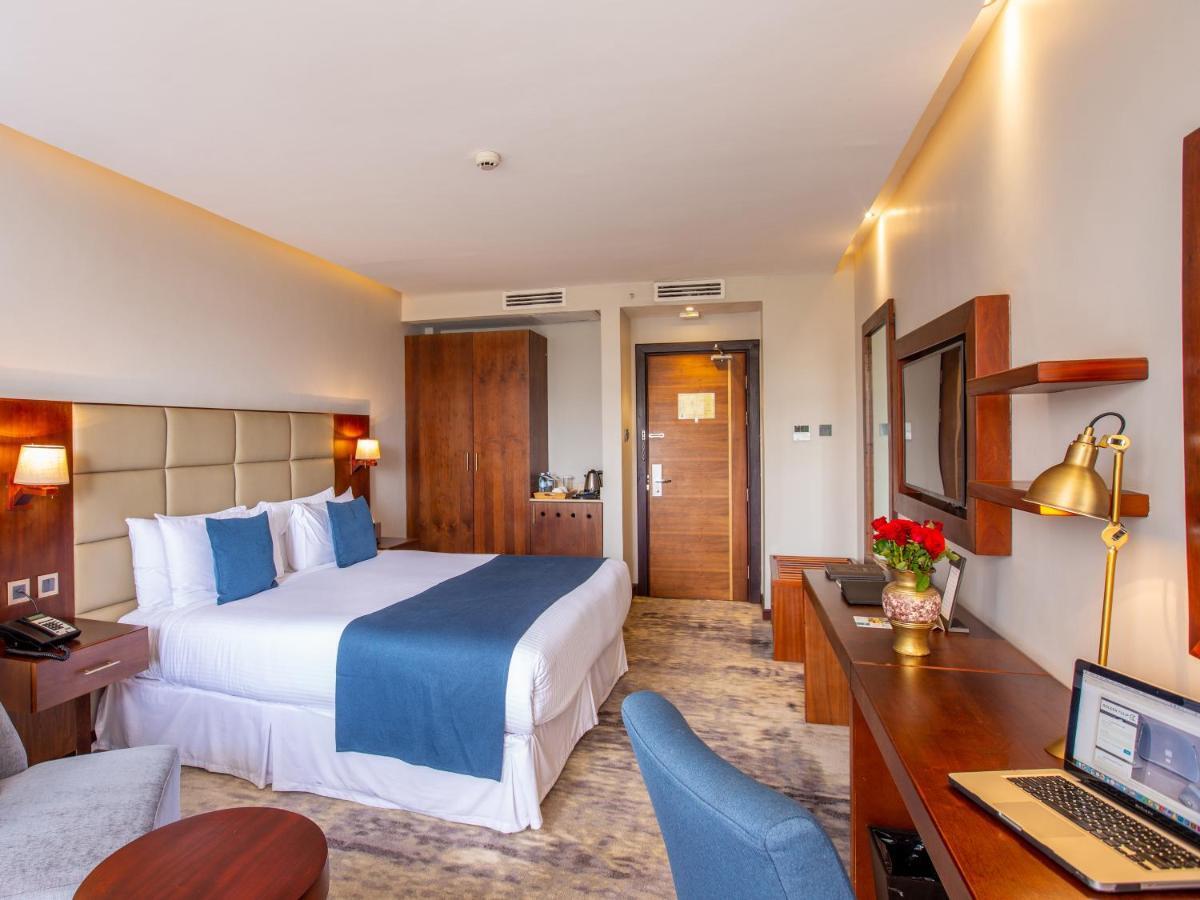 Golden Tulip Canaan Hotel