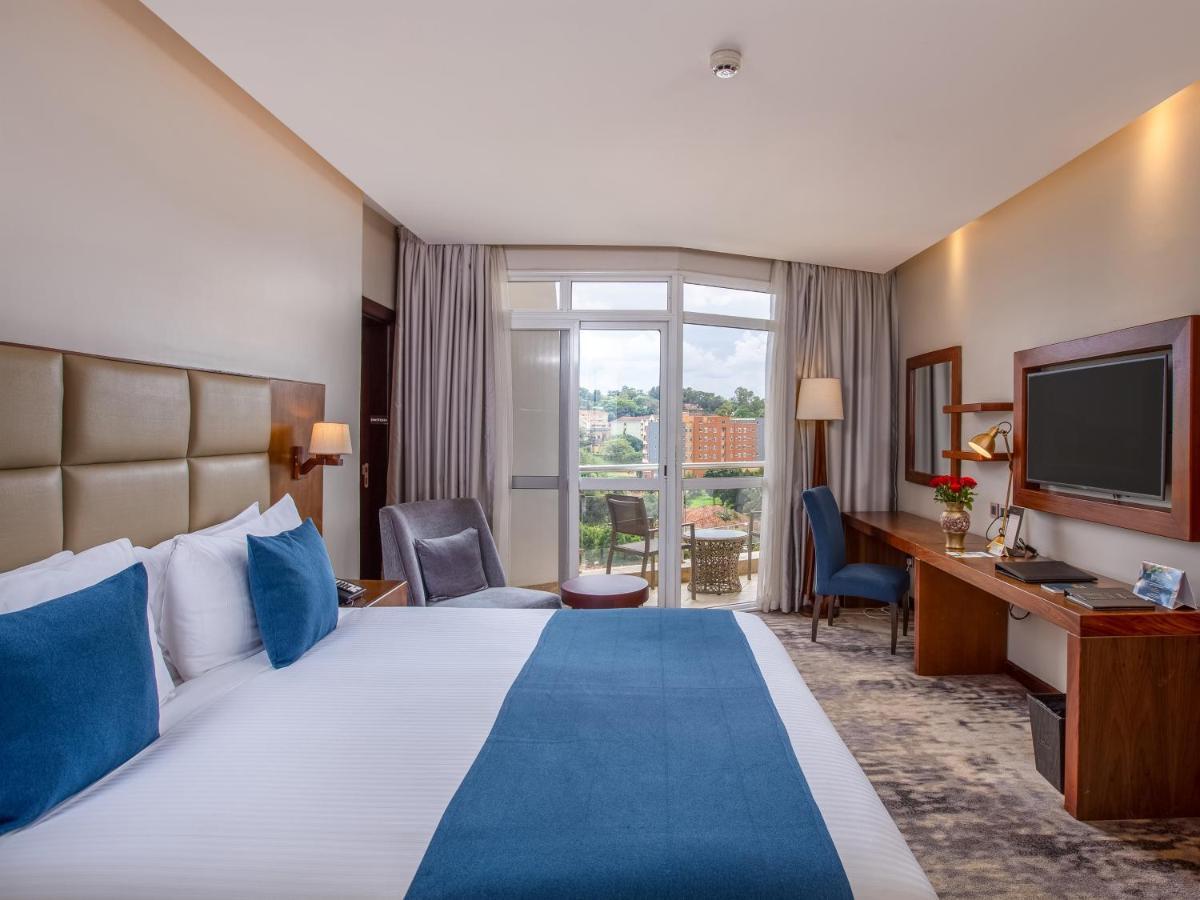 Golden Tulip Canaan 4*