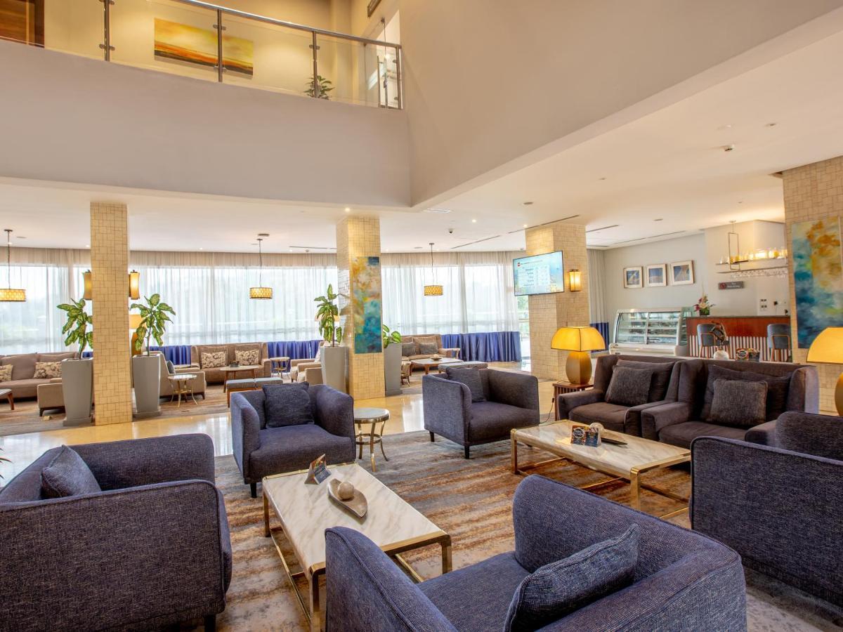 Golden Tulip Canaan Hotel 4*